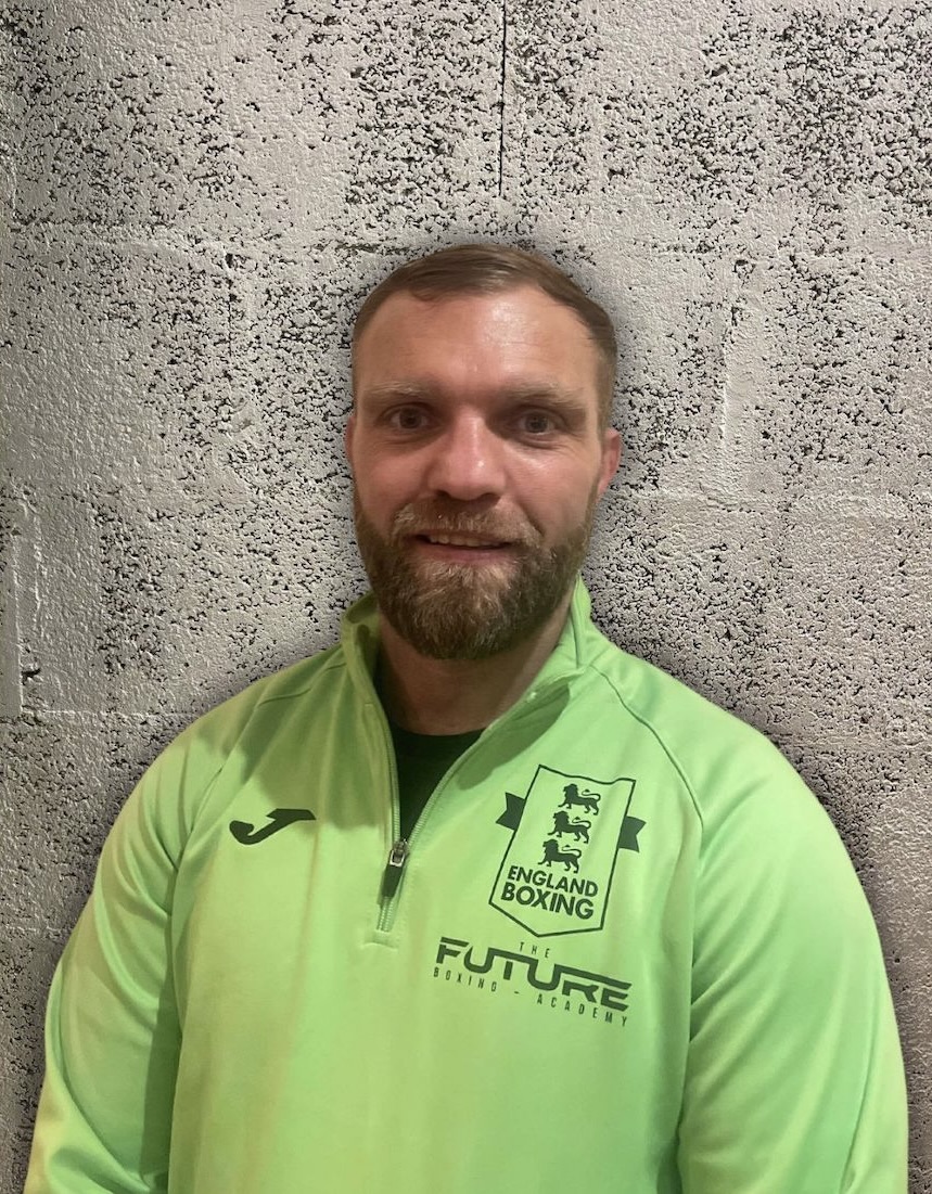 BEN (COACH)